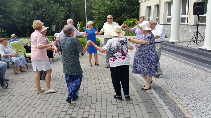 Fajfy na  Tęczowym Wzgórzu.